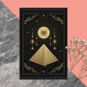 Carte postale pyramidale