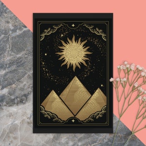 Carte postale pyramidale