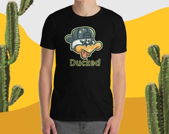 ダックド ユニセックス Tシャツ