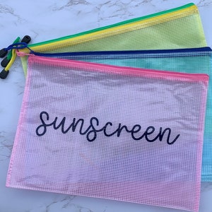 Custom Text Large Water Resistant Zipper Bag Pouch | Personalized Wet Dry Bag for Sunscreen, Pool, Beach, Lake, Makeup, Travel, Vacation