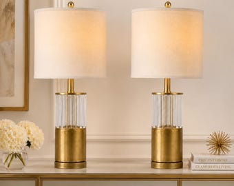 Lampy stołowe w stylu retro Hollywood Regency z mosiądzu i pleksiglasu – para | Lampy kolumnowe w stylu Mid Century Modern | Styl Sciolari / Charles Hollis Jones |