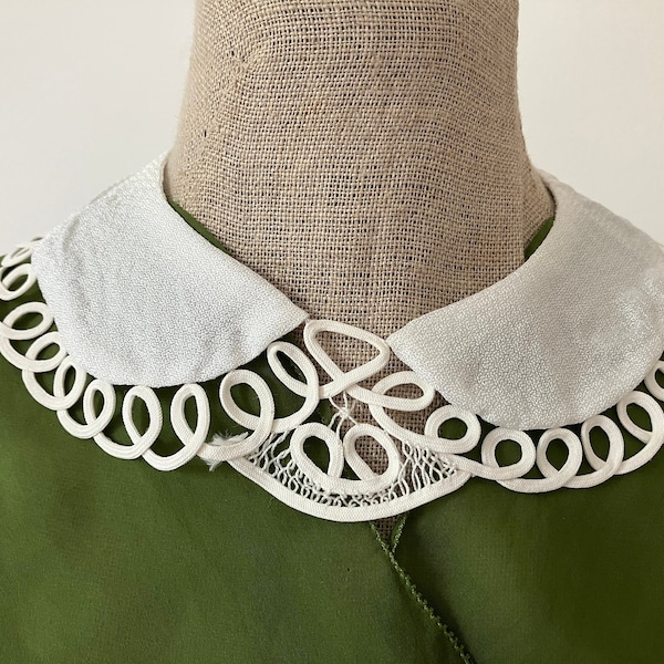 Vintage 1920s 1930s white silk and tape work collar