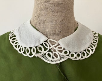 Vintage 1920s 1930s white silk and tape work collar