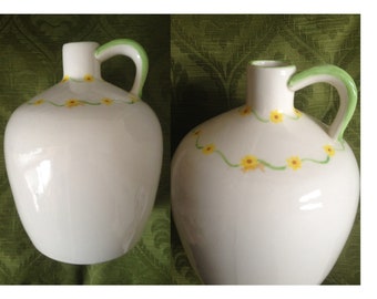 Pretty vintage 1920s 1930s 1940s ceramic patterned decorative jug