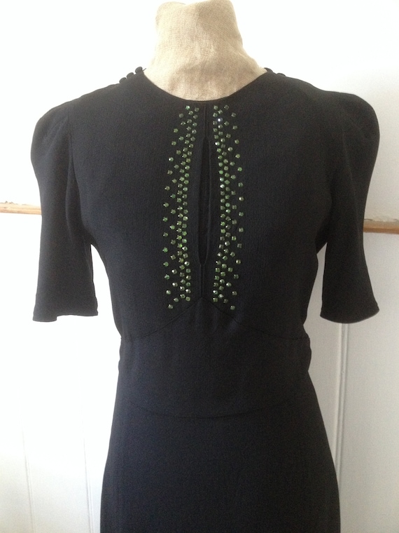 Vintage 1940s late 1930s black crepe and green di… - image 4
