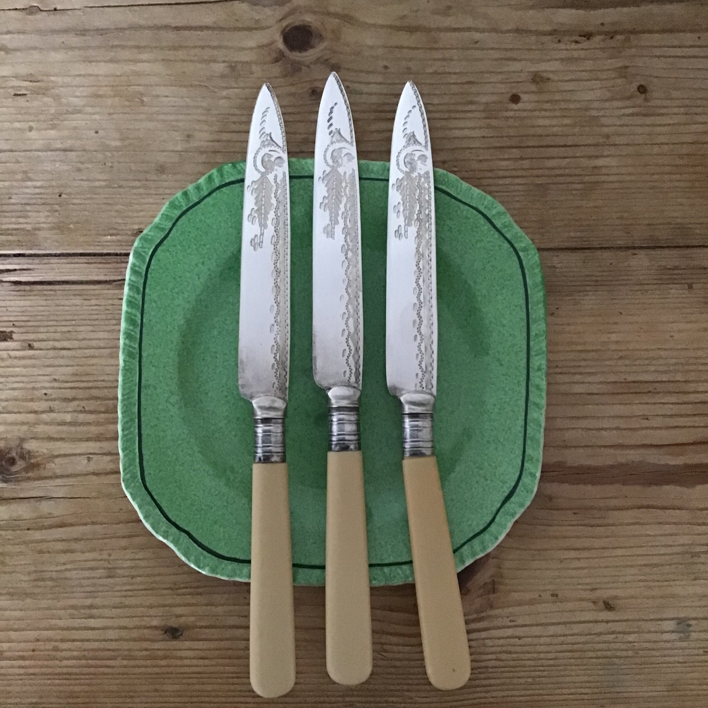 N1 Series 4-Piece Leather Roll Knife Set, Gold Plated Handle
