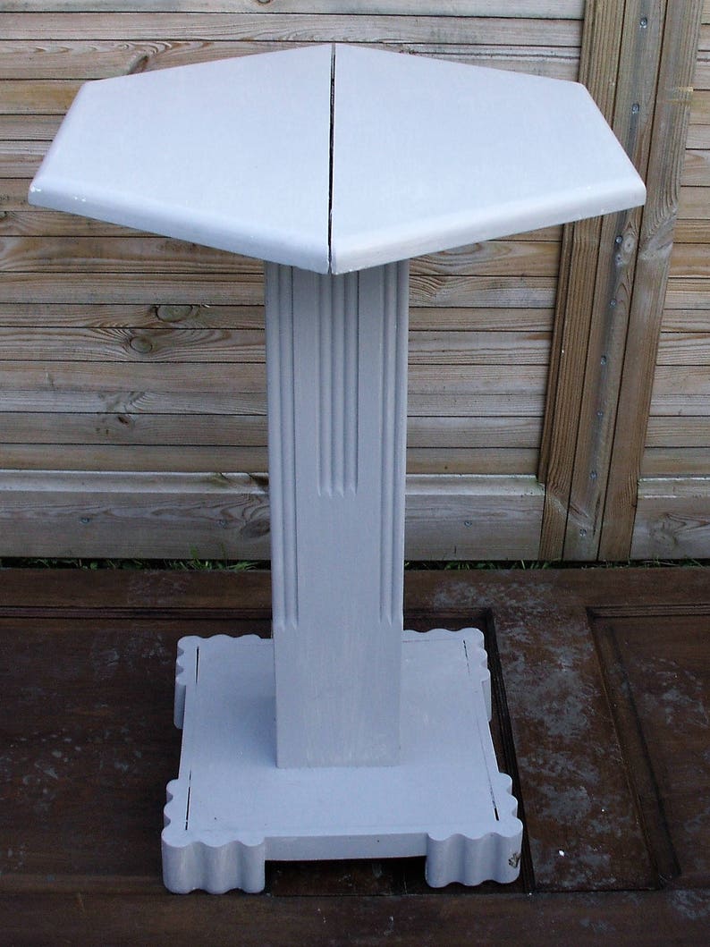 Art deco side table