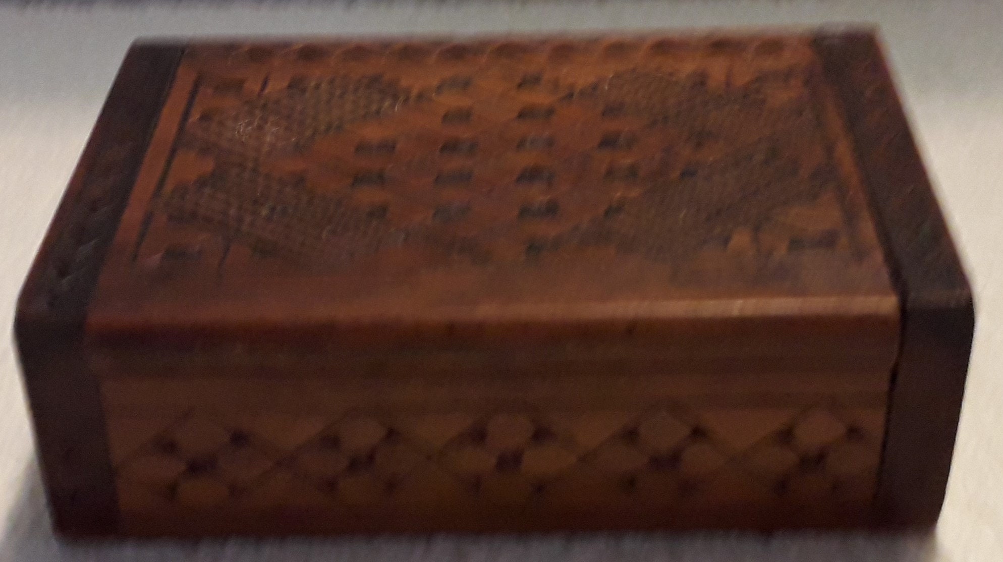 Boîte à Cartes en Bois