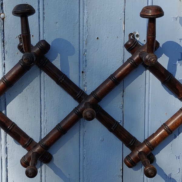 Porte manteau de bistrot en bois avec porte chapeaux