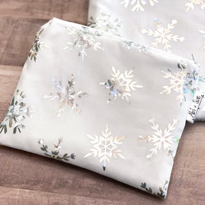Holographic Snowflakes - Reusable snack bags, reusable sandwich bags, reusable , snack bag zipper, ,  kids,Easter basket stuffers