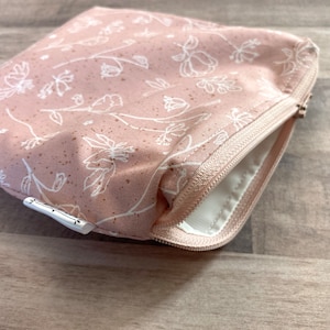 Dusty Rose Floral - Reusable snack bags, reusable sandwich bags, floral snack bag, zipper snack bag, snack sack, ,