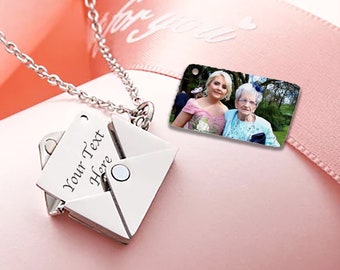 Collana con busta incisa personalizzata, ciondolo, testo scritto a mano, foto, festa della mamma, riempitivo per calze, San Valentino, lettera d'amore segreta - Italia