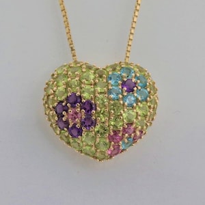 Multi Color Peridot Heart Necklace in 14k Yellow Gold