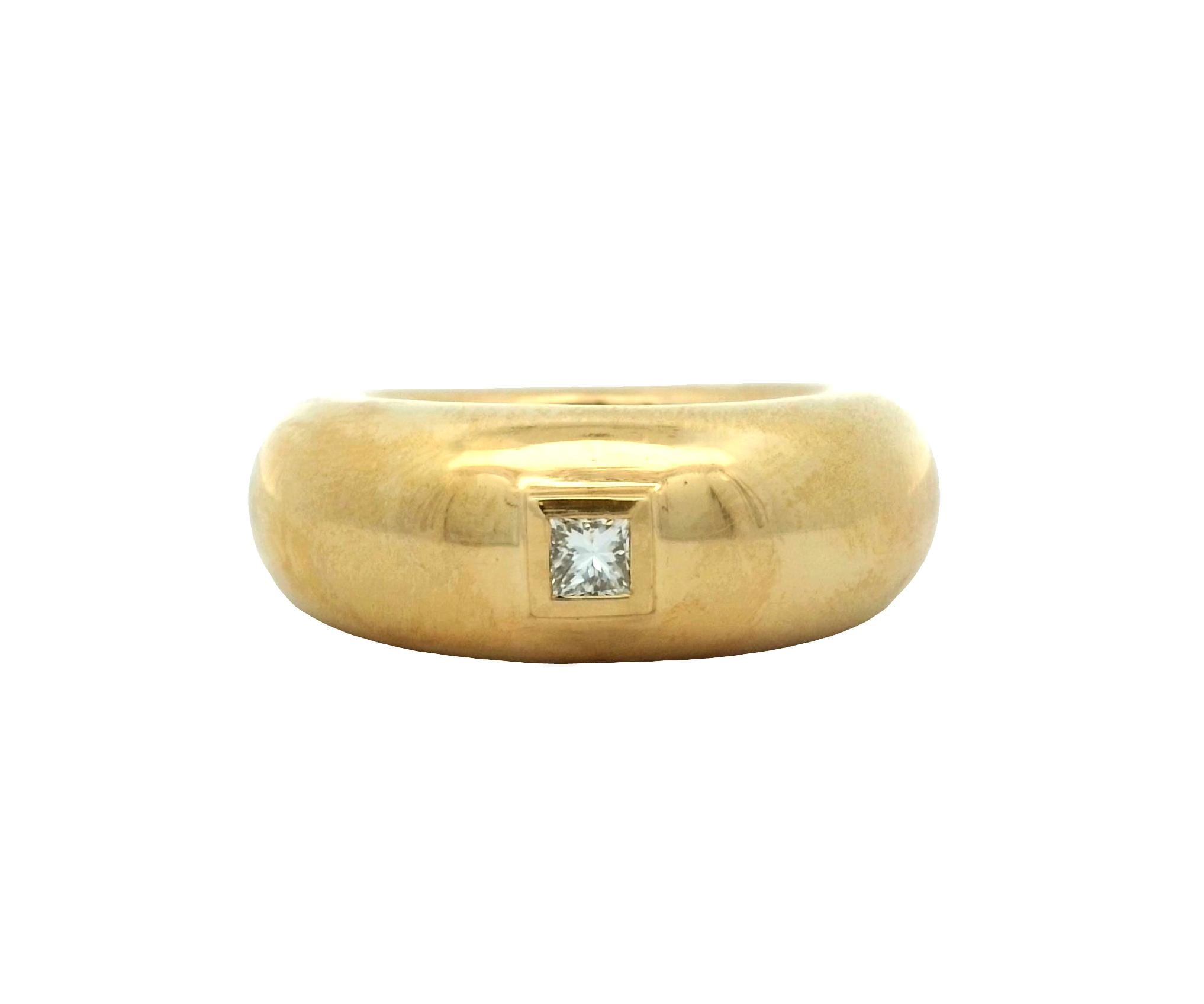 Diamond Ring In 18k Yellow Gol.