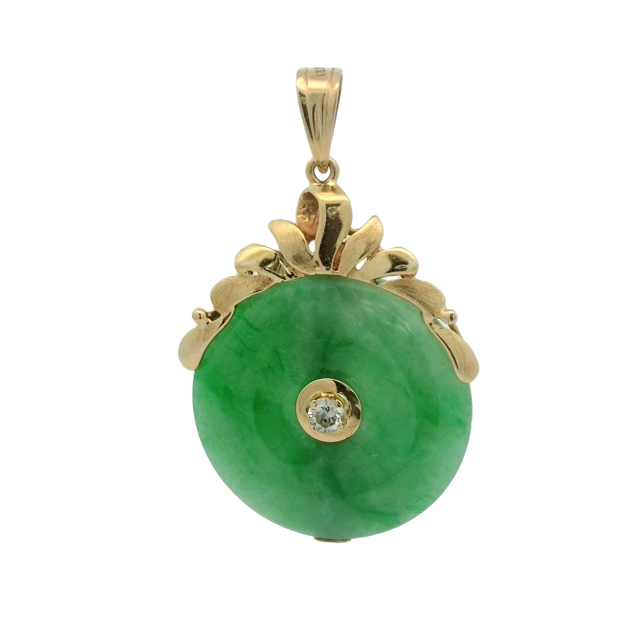 Vintage Jade & Diamond Pendant In 18K Yellow Gold
