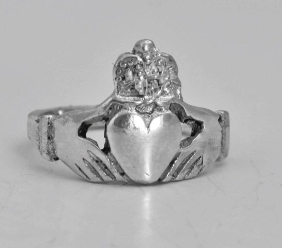 Claddagh Ring Sterling Silver Promise Wedding Engag… Gem