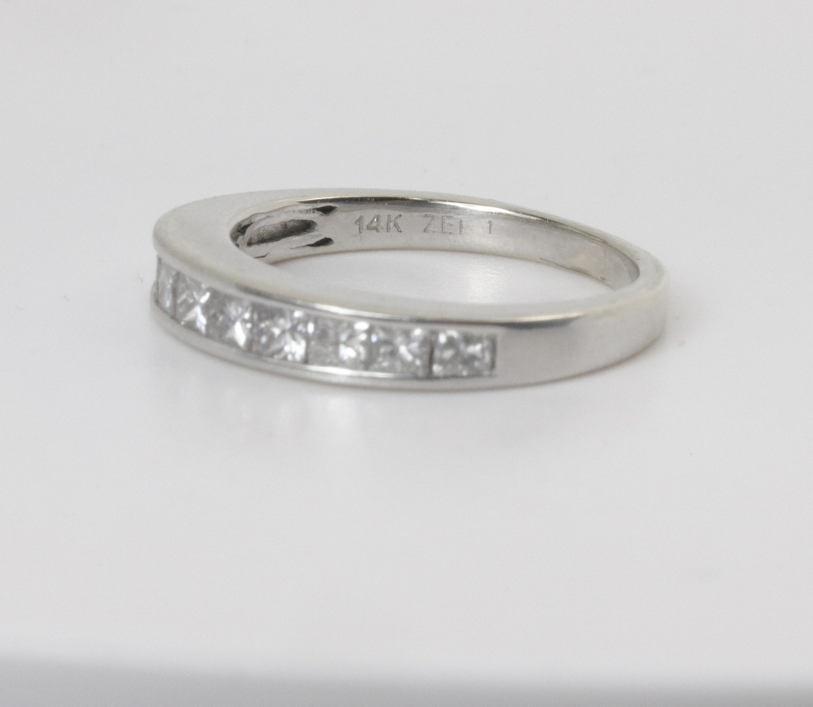 Antique Channel Set Diamond Wedding Band in 14k White Gold (0.6 Cttw ...