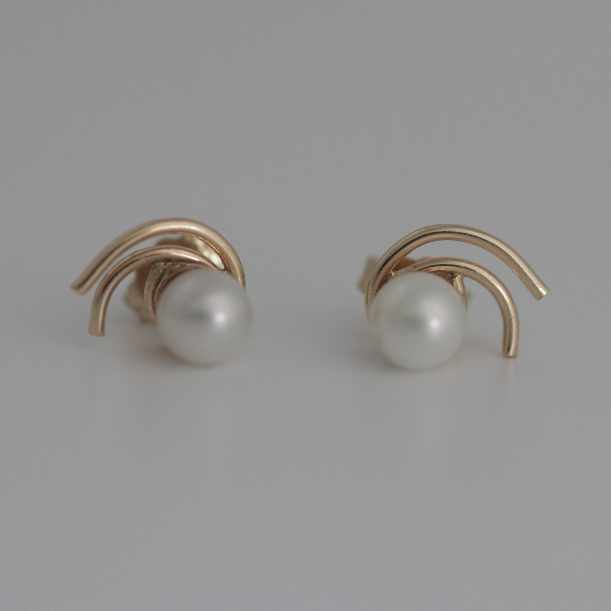 ★VINTAGE HOLLYWOOD★ [14k Gold] Antique Pearl Earrings_VH25 Vintage 14K Yellow Gold Pearl Stud Earrings - Etsy