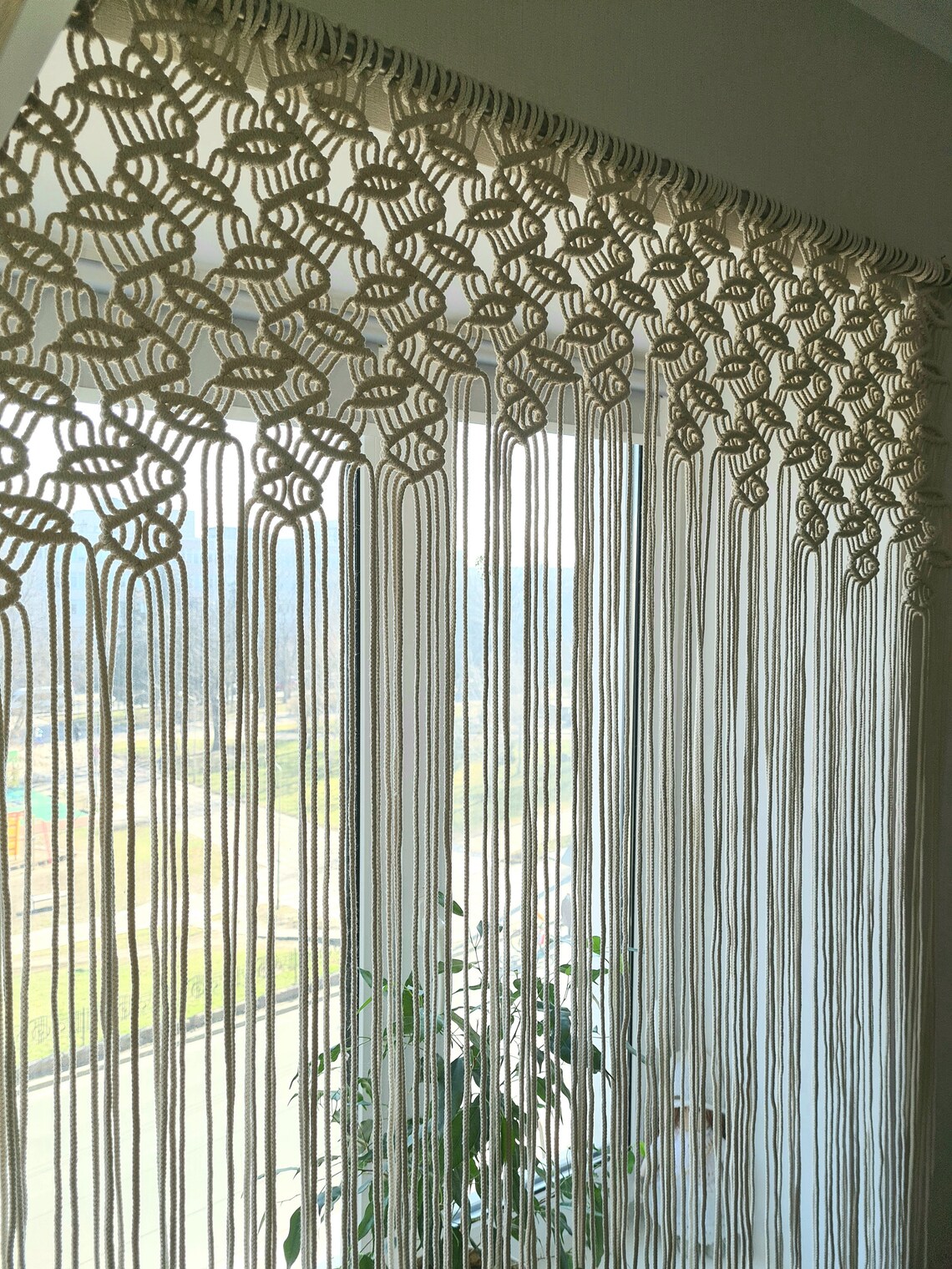Cortina de macrame. La cortina de macrame es de 453 Etsy