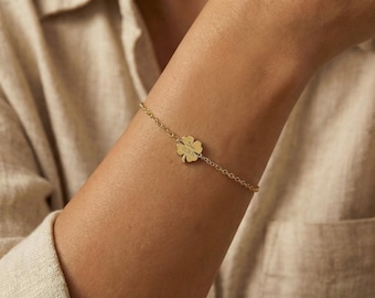 Personalisiertes Kleeblatt-Armband · Individueller Glücksbringer · Moderner Heritage-Schmuck