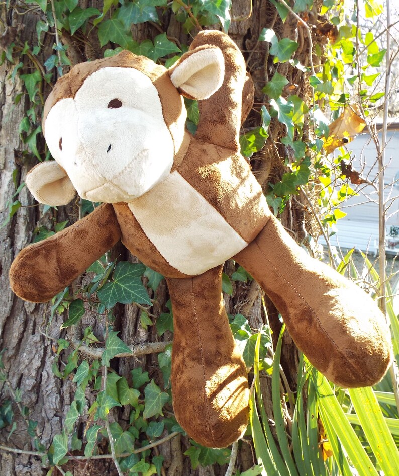 jungle themed toys