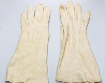 Vintage Doeskin Small Ladies Gloves Bracelet Length Unhemmed Pair