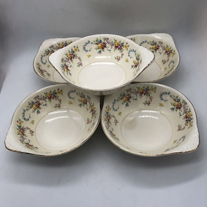 Homer Laughlin Eggshell Nautilus Dubarry Cereal Bowls Set of 5 Gold Trim Embossed Handles Lugged Bowls