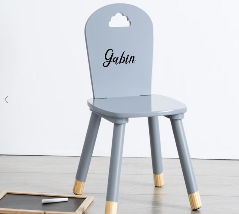 Petite chaise pour enfant blanche nuage personnalisé avec prénom Nuage gris