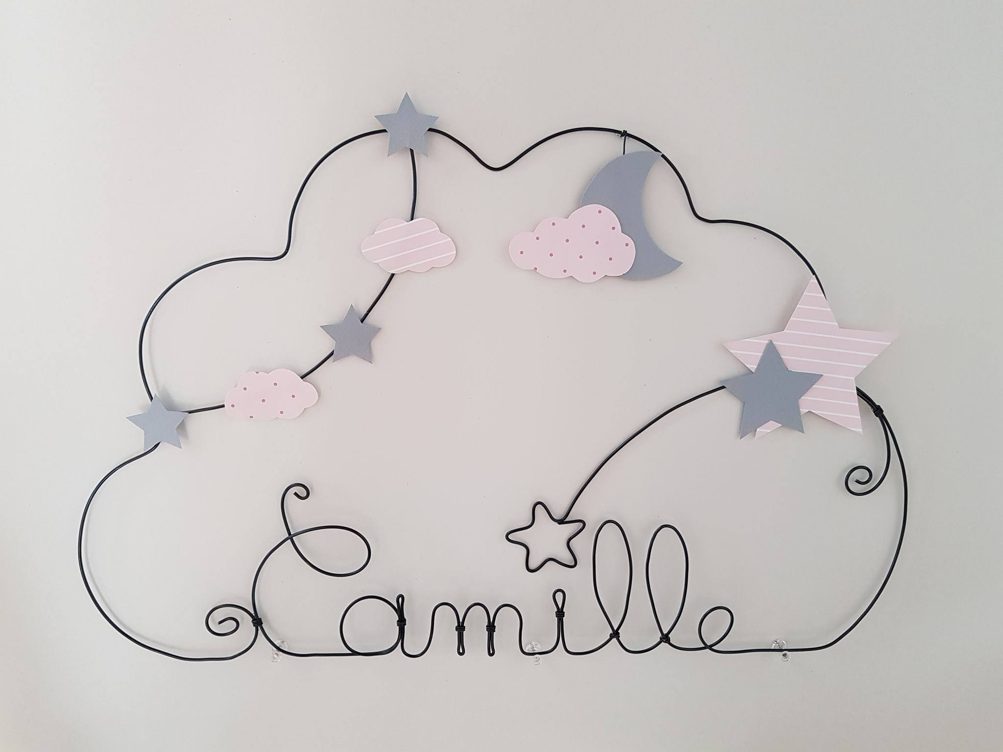 Nuage Prénom Décoration en Fil de Fer Personnalisable Étoiles et Lune Camille Gris Rose