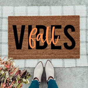 Hello Fall Welcome Mat, Front Doormat, Fall Doormat, Fall Welcome Mat, Fall Welcome Mats, Welcome Mat, Welcome Doormat, Housewarming Gift