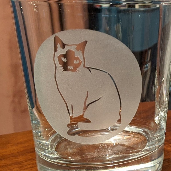 Cat Glass - Siamese - Animal Lover - Wine - Pint - Pilsner - Feline - Engraved - Personalized - Custom - Gift Ideas