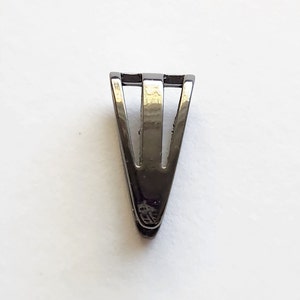 Pinch Bails Gunmetal Triangle - Large (Qty 5-15) Ships from USA (791-GM)