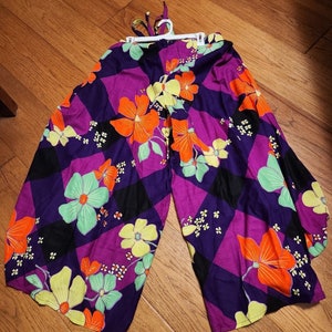 Vintage 1970&#39;s Bright Neon Day-Glo Wrap Pants Lowenstein Fabrics Design Flower Power Blacklight Skirtpants