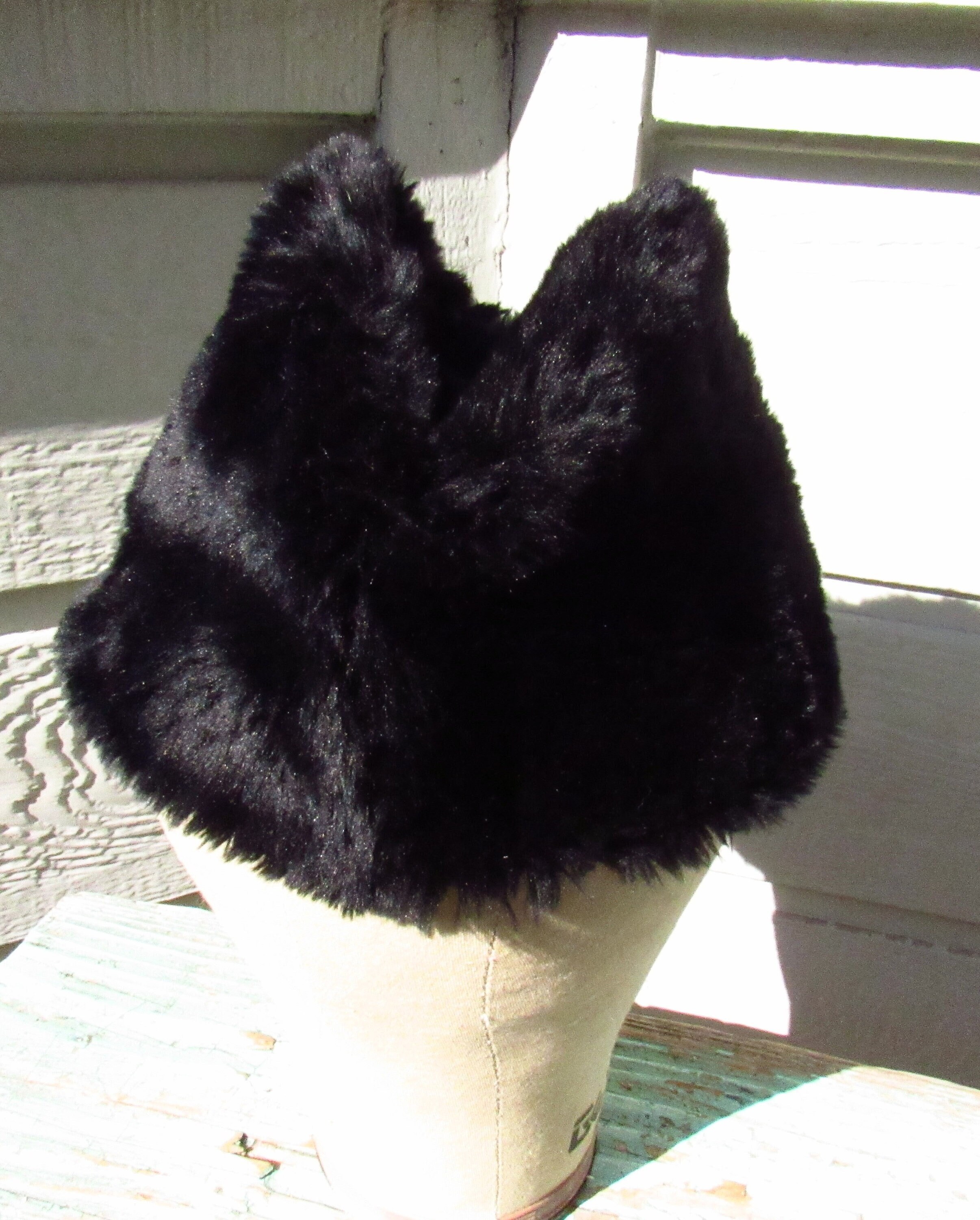 60s Mod Fur Hat - Etsy display picture 3