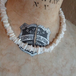 puka shell necklace, 90s Surfer Beach , Puka Natural Shell Necklace 18&quot;, Shell Necklace Puka Necklace White Sea Shell Necklace Hawaii Beach