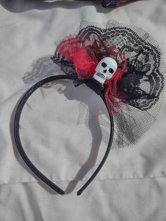 Skull headband,Wedding Skeleton headband , gothic 
