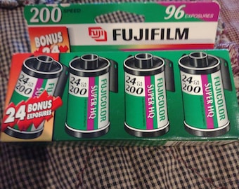 Fujifilm 35mm 200 Speed  Color FILM--4 Rolls 96 exposure sealed unused film expired New