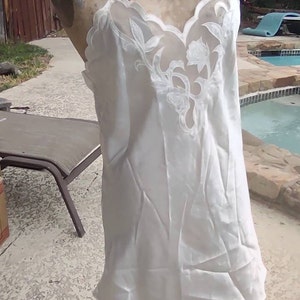 Vintage 70s 80s  Lingerie Cacique white sexy  floral lace wedding lingerie  NWT large
