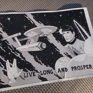 Star Trek Mr Spock Leonard Nimoy ,tv series poster , Trekkies gifts, 80s space art, geeky gifts,wall decor,enterprise print,movie poster