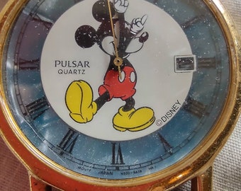 Pulsar Mickey Mouse Watch V532-9A00 Quartz 34mm Blue Pearl Dial Used , vintage character watch , wristwatch unisex