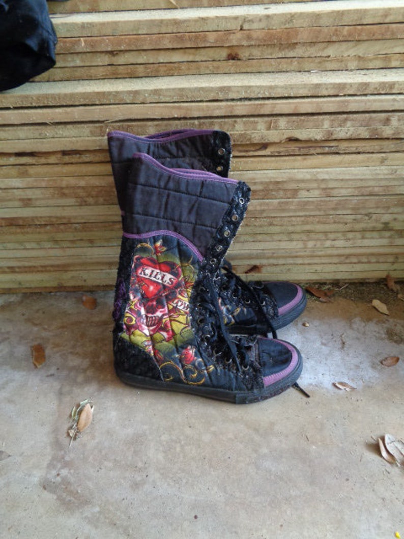 ed hardy boots love kills slowly