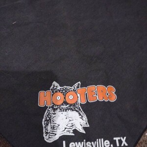 Hooter&#39;s Lewisville Texas black   Rockabilly Bandana headband bandanna-