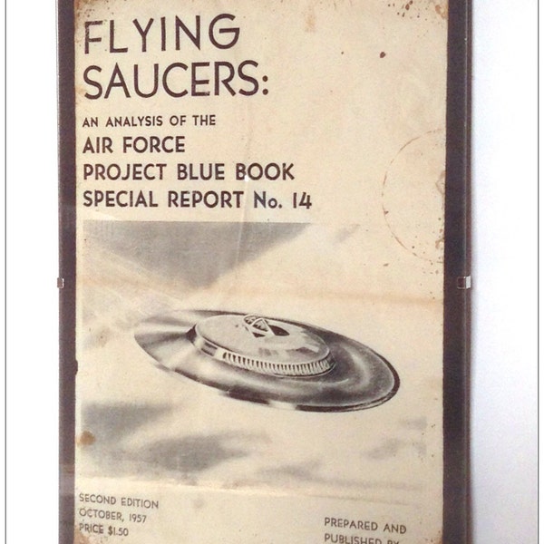 Reproduction vieillie Analyse des soucoupes volantes Rapport du projet Blue Book 1957 - Impression d'art au format A4.