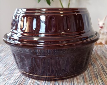 Vintage JAS or USA Two pc dark brown baking casserole