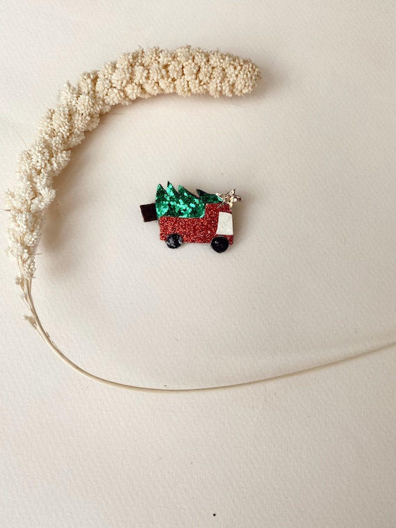 Small glitter Christmas truck brooch handmade with love by Tendre Cactus in La Rochelle
