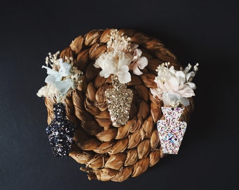 Bella the flowery vase - handmade brooch