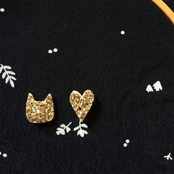 Pine cat and heart gold glitter made with love in La Rochelle