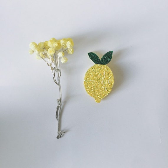 Cyrius the lemon - handmade brooch