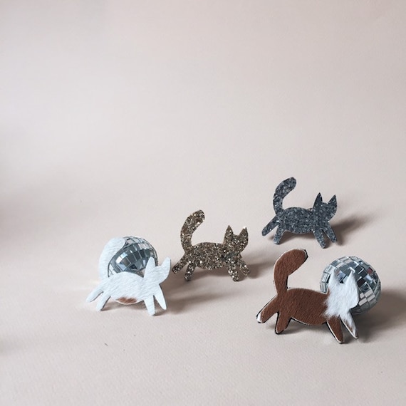 Huguette the cat - handmade brooch