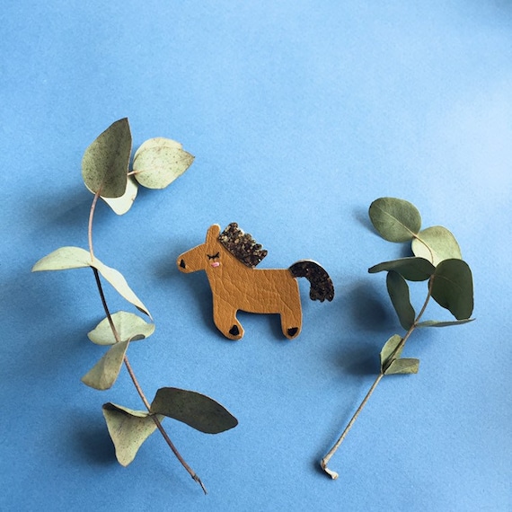 Fosty the horse - handmade brooch